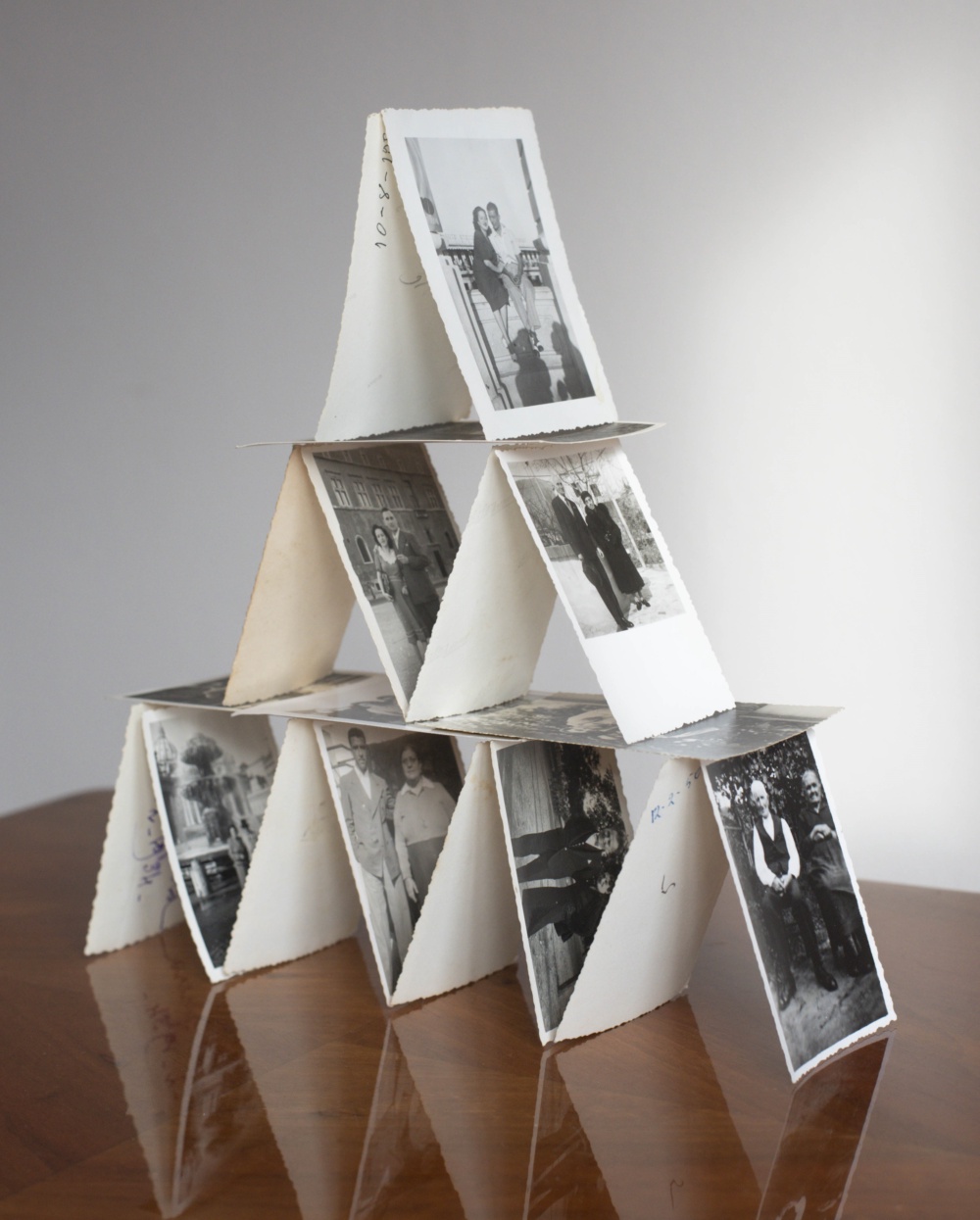 L'artista Elia Brignoli cerca foto per una sua installazione d'arte